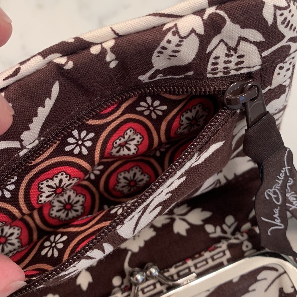 NWT! Vera Bradley compact wallet in imperial toile. - Picture 4 of 4
